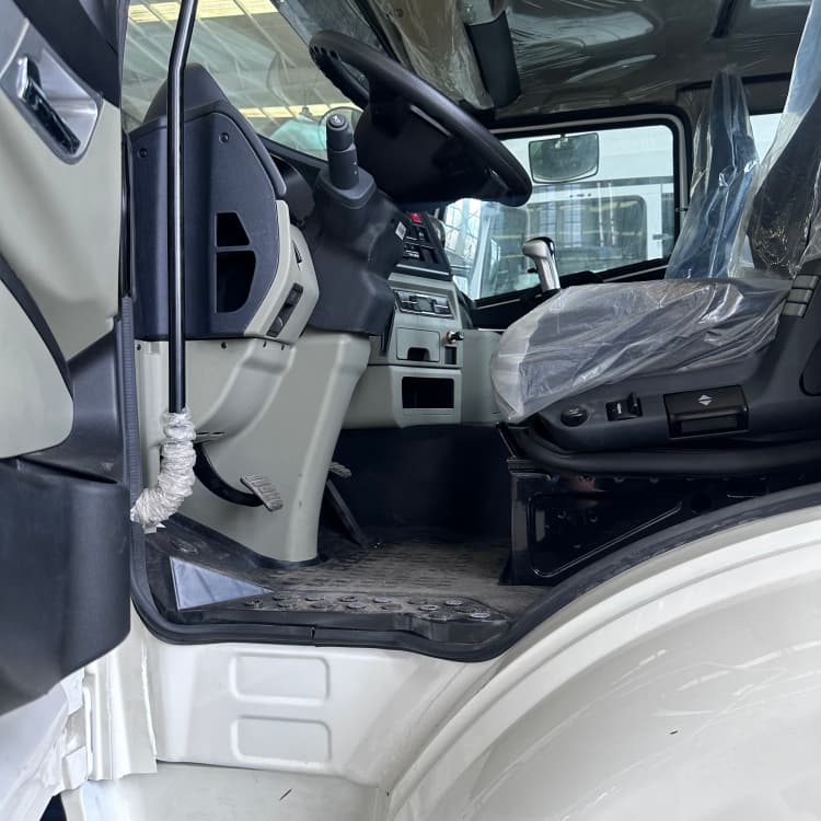 remanufactured howo nx tractor truck 371