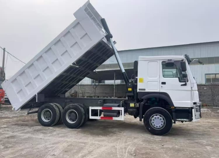 Remanufactured Sinotruk Howo Dump Truck 10 Wheeler 371