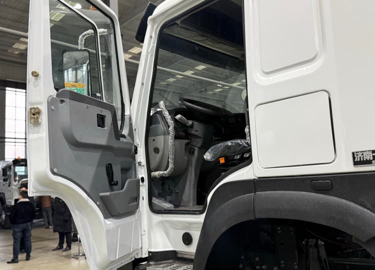 remanufactured tractor units for sale | remanufactured howo 6x6 tractor truck