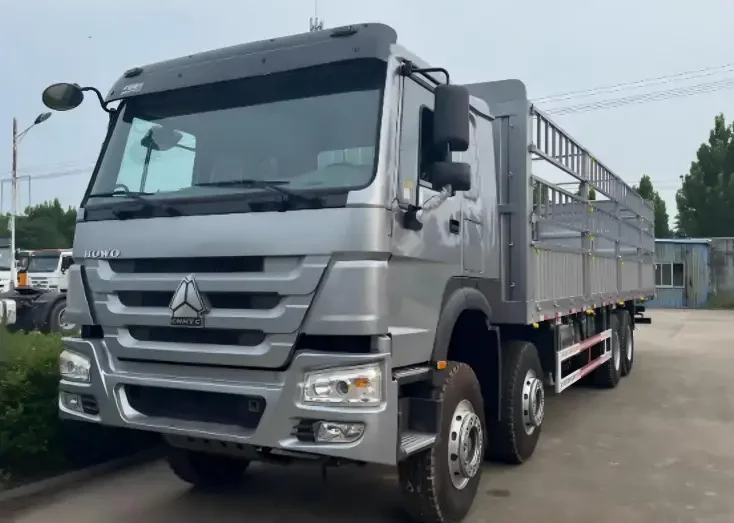 Reman Howo 8×4 Cargo Fence Truck 2 remanufactured fence truck for sale | remanufactured howo 8×4 fence truck