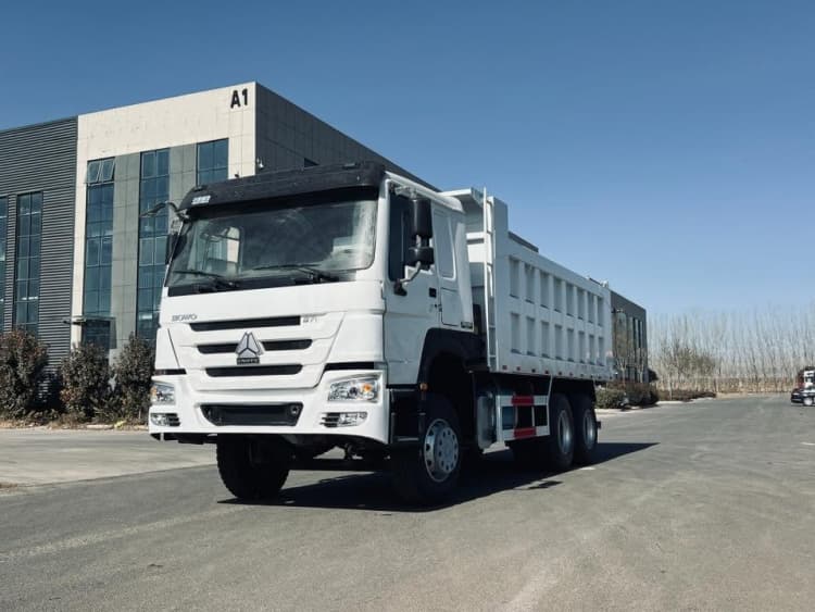 Upfront Cost & Long-Term Savings: Detailed Comparison of Used, New & Reman Heavy Trucks
