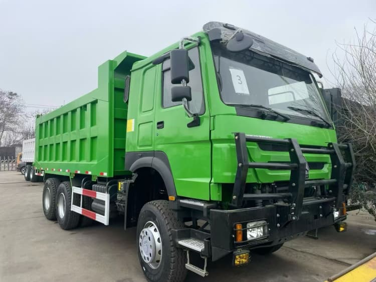Budget-Friendly Reman Sinotruk Tippers Ideal for Municipal Muck Removal Projects
